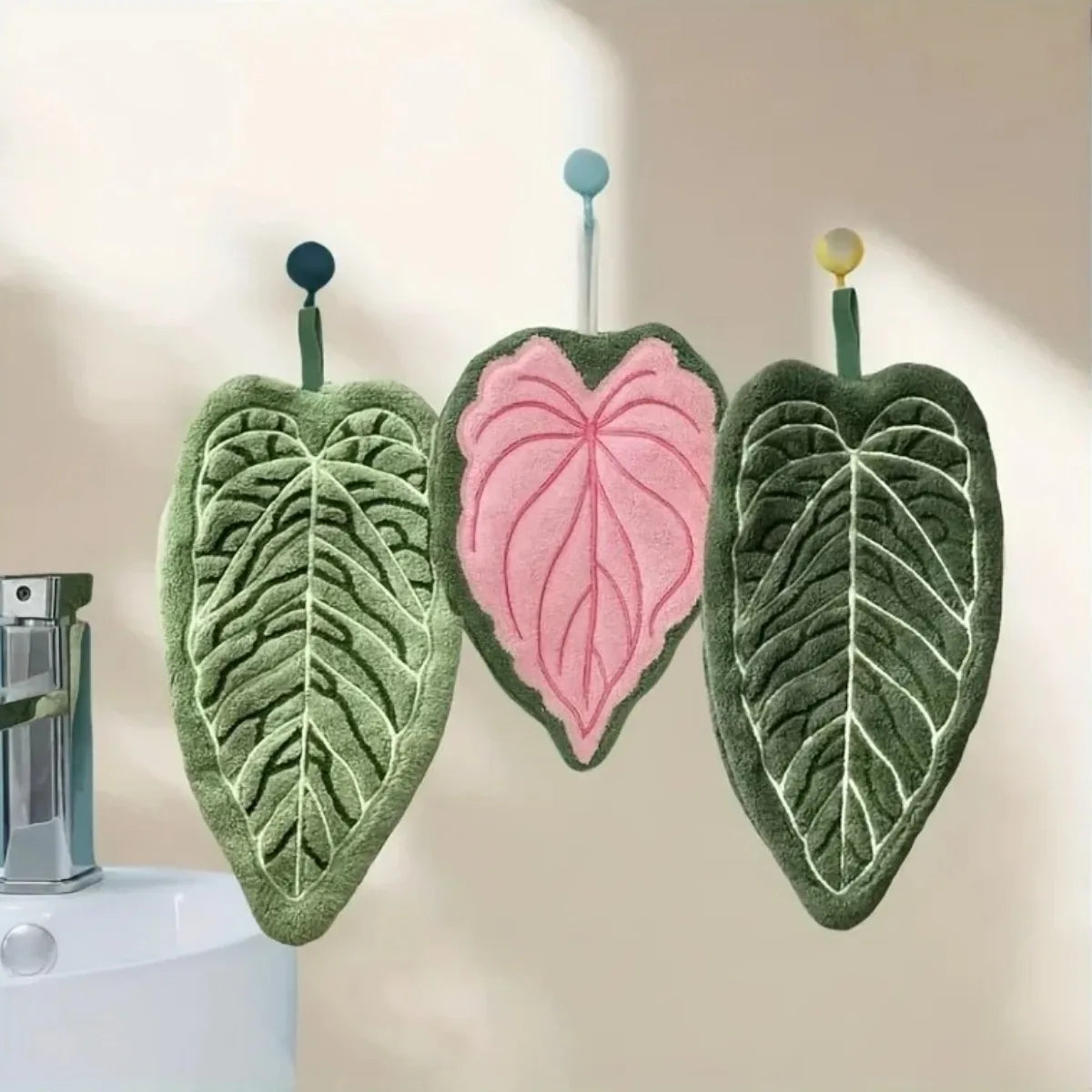 Plant Towels Leaf Design Ultra Absorbent Quick Dry Washable with Hanging Ring Hand Towel for Bathroom Kitchen Towel Decor